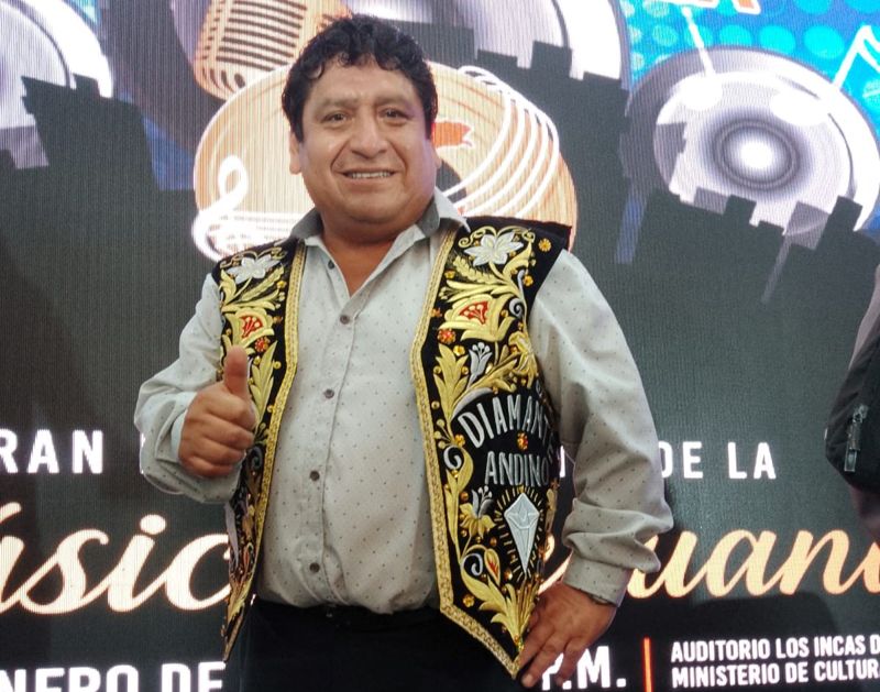 VICTOR SANCHEZ YAURISACA EL DIAMENTE ANDINO