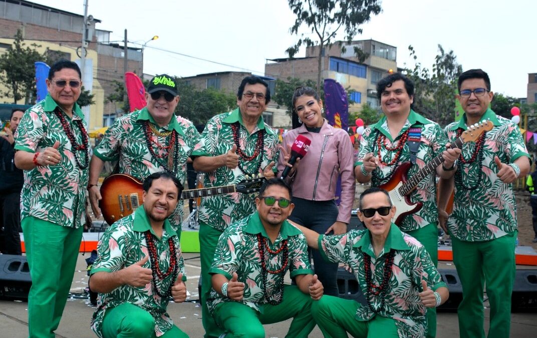 LOS MIRLOS 52 AÑOS AL RITMO DE LA CUMBIA AMAZONICA