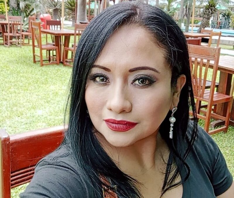 ANGIE LA REINA DE LA CHICHA EN EL PERU