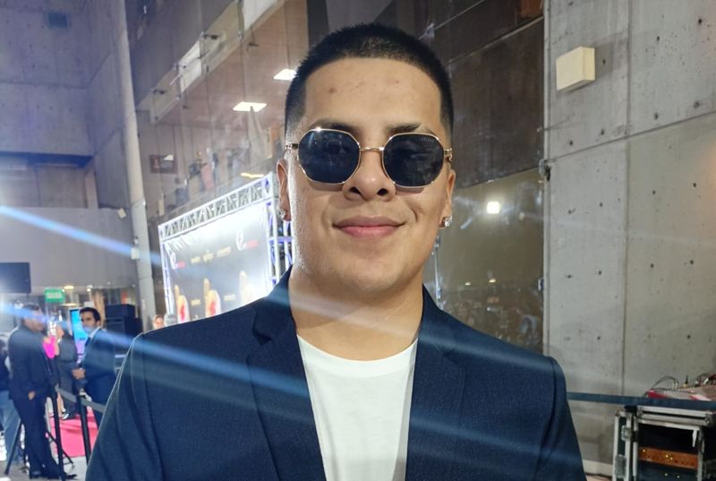 CHECHITO LAMUSICA CHICHA ES LA MAS ESCUCHADA EN EL MUNDO